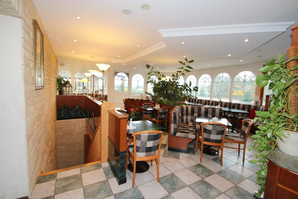 Hotel -Winterfelder Hof Apenburg-Winterfeld Екстер'єр фото